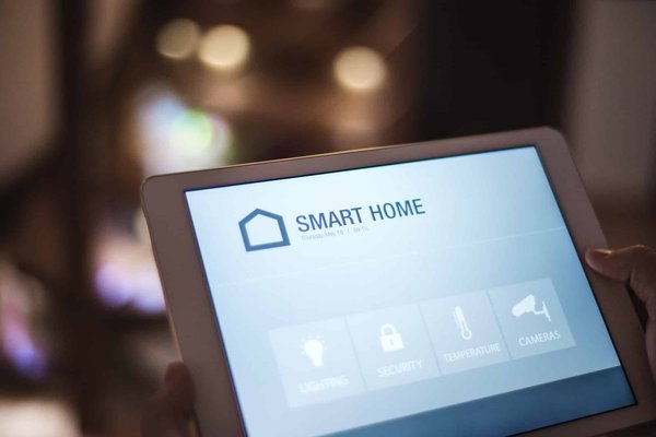 Bordeaux et la Technologie Domotique : Transformer Votre Maison en Smart Home