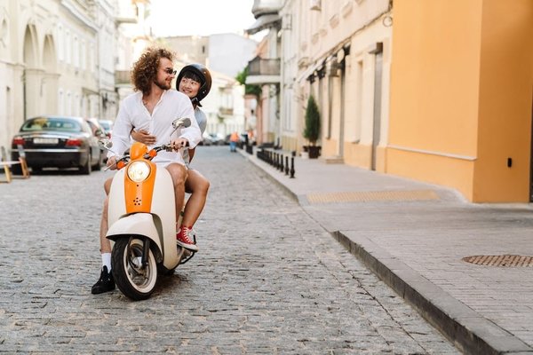 Location d'un scooter : Explorez la beauté de la Corse