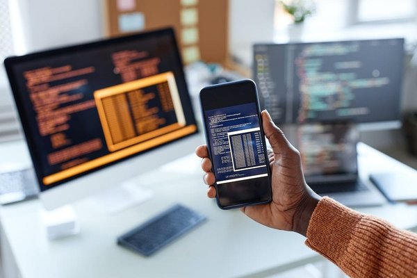 Développeur application mobile iOS : quel langage il utilise ?