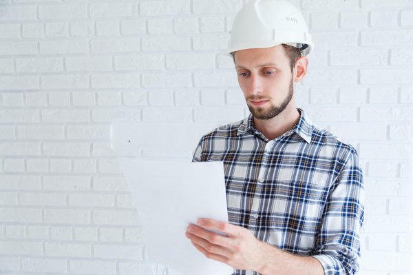 Pourquoi faire appel à un professionnel de la rénovation immobilière ?